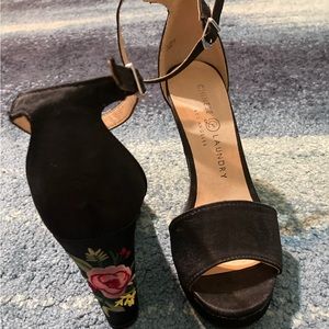 Embroidered Flower Heels Chinese Laundry Size 37.5 7